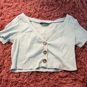 Baby blue cropped short-sleeve